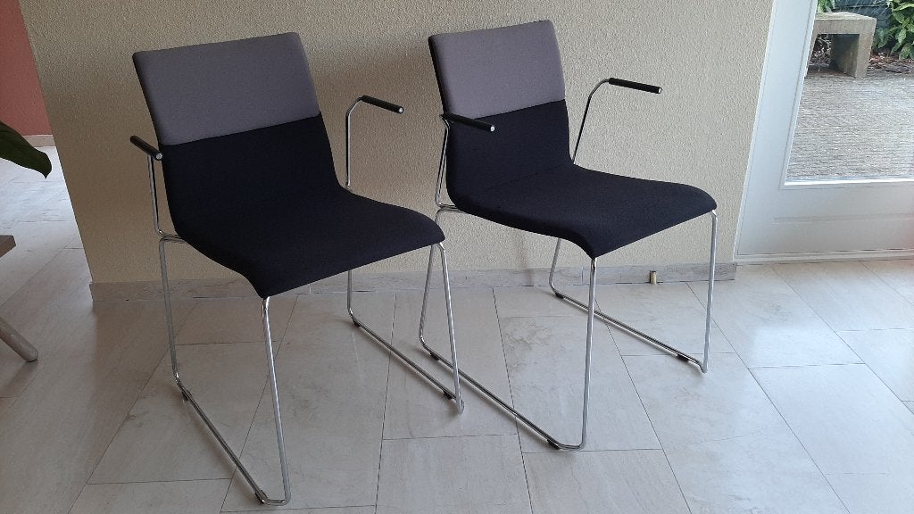 Design stoelen van Drisag, Ophalen, Twee, Zwart, Zo goed als nieuw