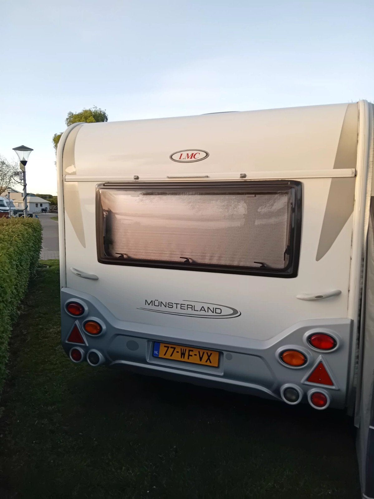 Te koop nette LMC Münsterland 490 E, Caravans en Kamperen, Caravans, 7 tot 8 meter, Particulier, LMC en Münsterland, 1250 - 1500 kg