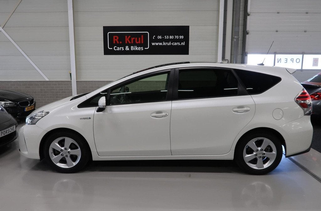 Toyota Prius + 1.8 Dynamic 7 Zitplaatsen Panoramadak Camera, 136 pk, Gebruikt, 4 cilinders, Stoelverwarming