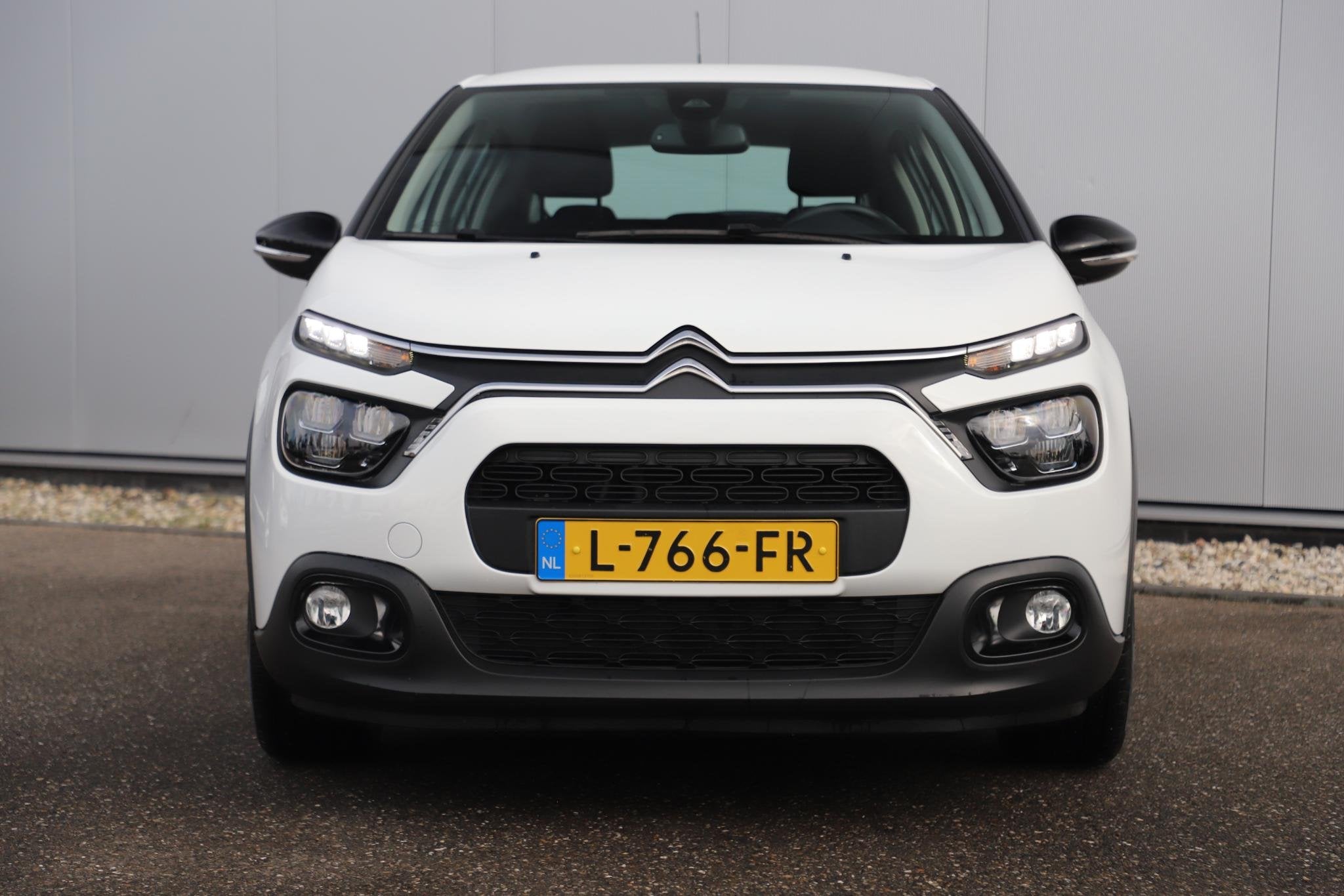 Citroen C3 1.2 PureTech Feel Navigatie Carplay Android Bluet, Voorwielaandrijving, 83 pk, Euro 6, 1199 cc