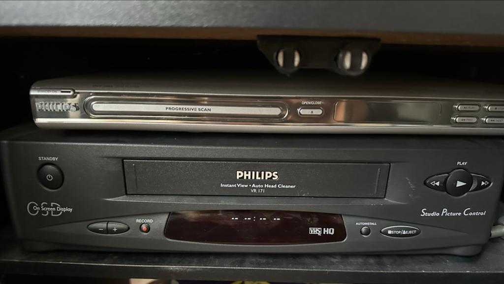 Philips DVD speler en VHS recorder/speler 2-in-1, Ophalen, Gebruikt, VHS-speler of -recorder