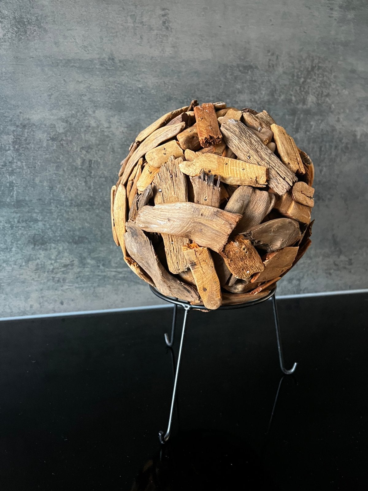 Decoratieve houten bal, Ophalen of Verzenden, Zo goed als nieuw