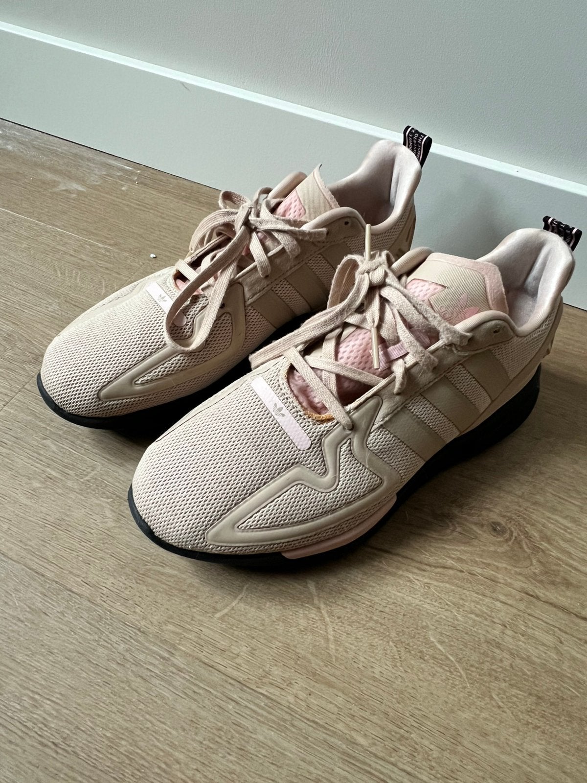 Adidas Originals ZX 2K Flux sneakers maat 40,5 beige roze, Ophalen of Verzenden, Zo goed als nieuw, Beige, Sneakers of Gympen