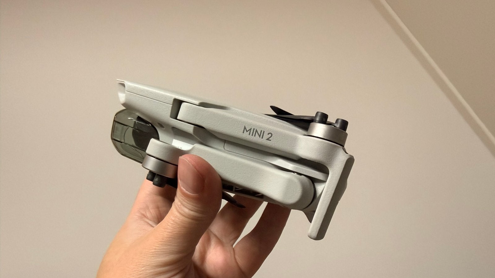 DJI Mini 2 Fly More Combo - drone zo goed als nieuw!, Audio, Tv en Foto, Drones, Cameradrone, Extra accu('s), 5 tot 10 kilometer