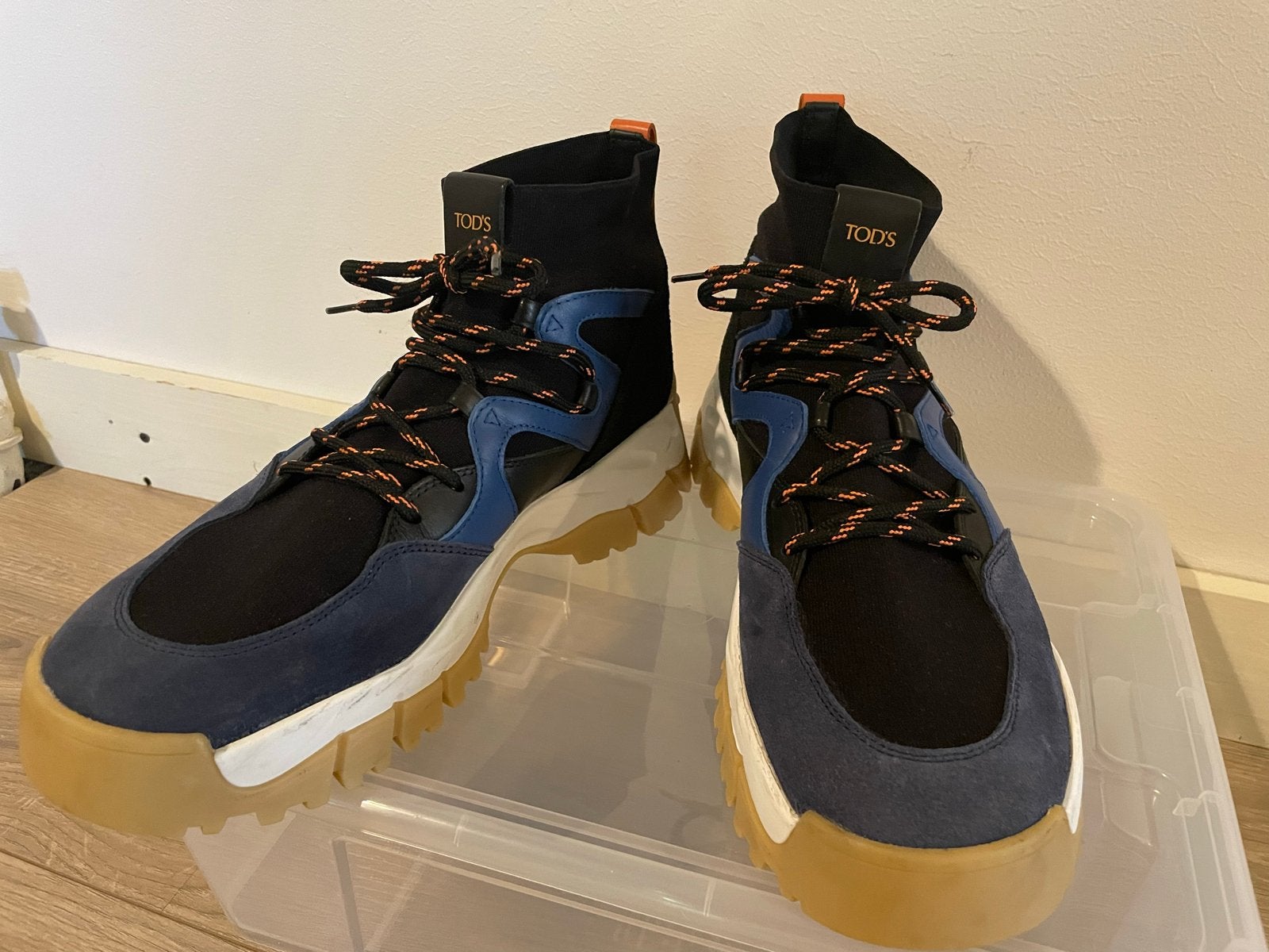 Tod's sneakers, UK 8.5 (EU 42.5-43), Blauw, Ophalen of Verzenden, Sneakers of Gympen, Gedragen