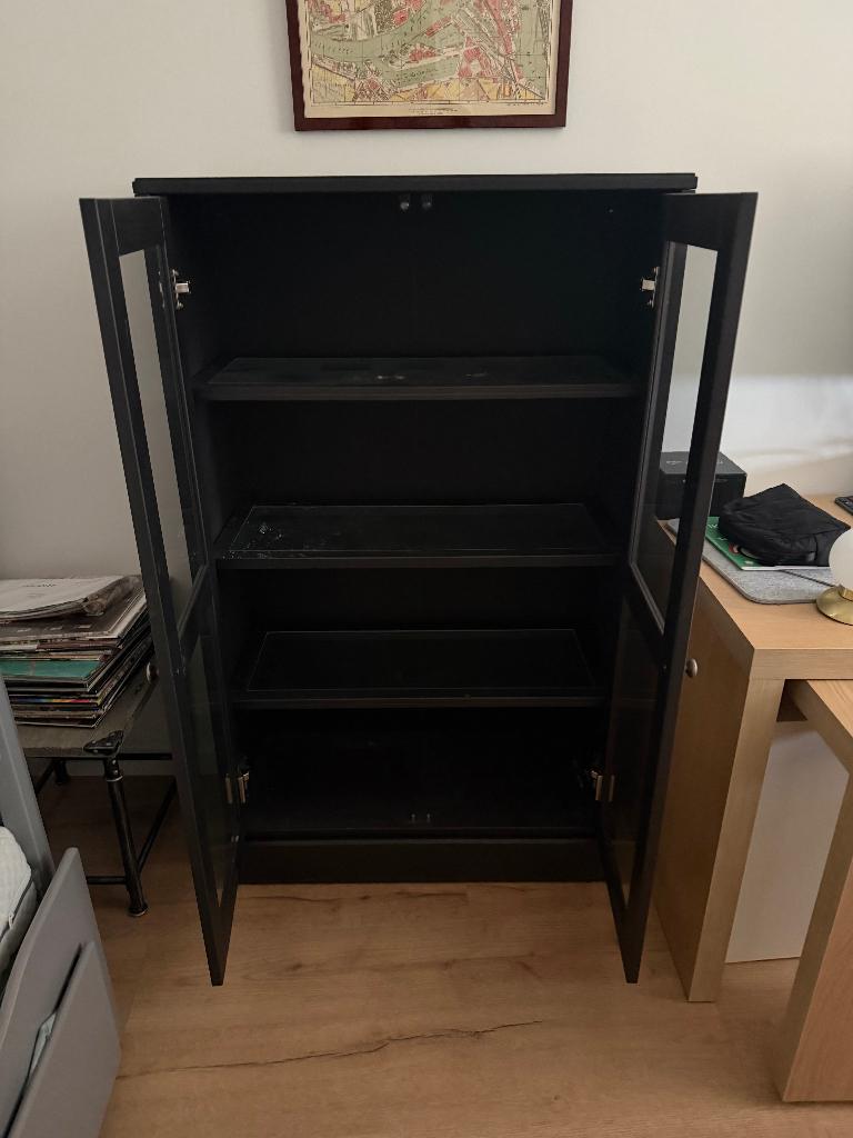 Ikea Havsta Vitrinekast met plint, Huis en Inrichting, Kasten | Vitrinekasten, Ophalen, Met deur(en), Glas, 100 tot 150 cm