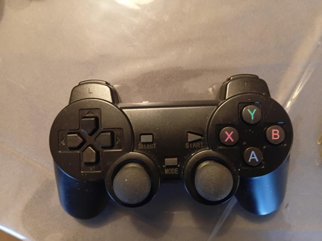 Gamestick met veel games en 2 controllers, Spelcomputers en Games, Spelcomputers | Overige, Ophalen of Verzenden, Zo goed als nieuw