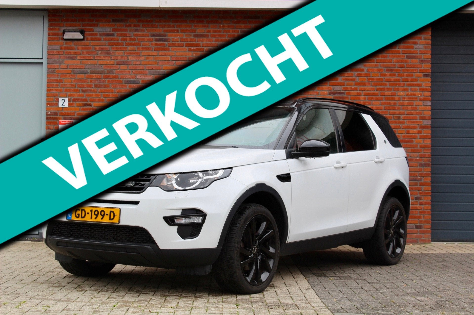Land Rover Discovery Sport 2.2 TD4 4WD SE | NAP | 20inch, Auto's, Euro 5, Zwart, 4 cilinders, 150 pk