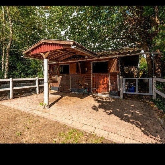 paardenstal voor twee paarden 3x5 meter, Stalling, 2 of 3 paarden of pony's