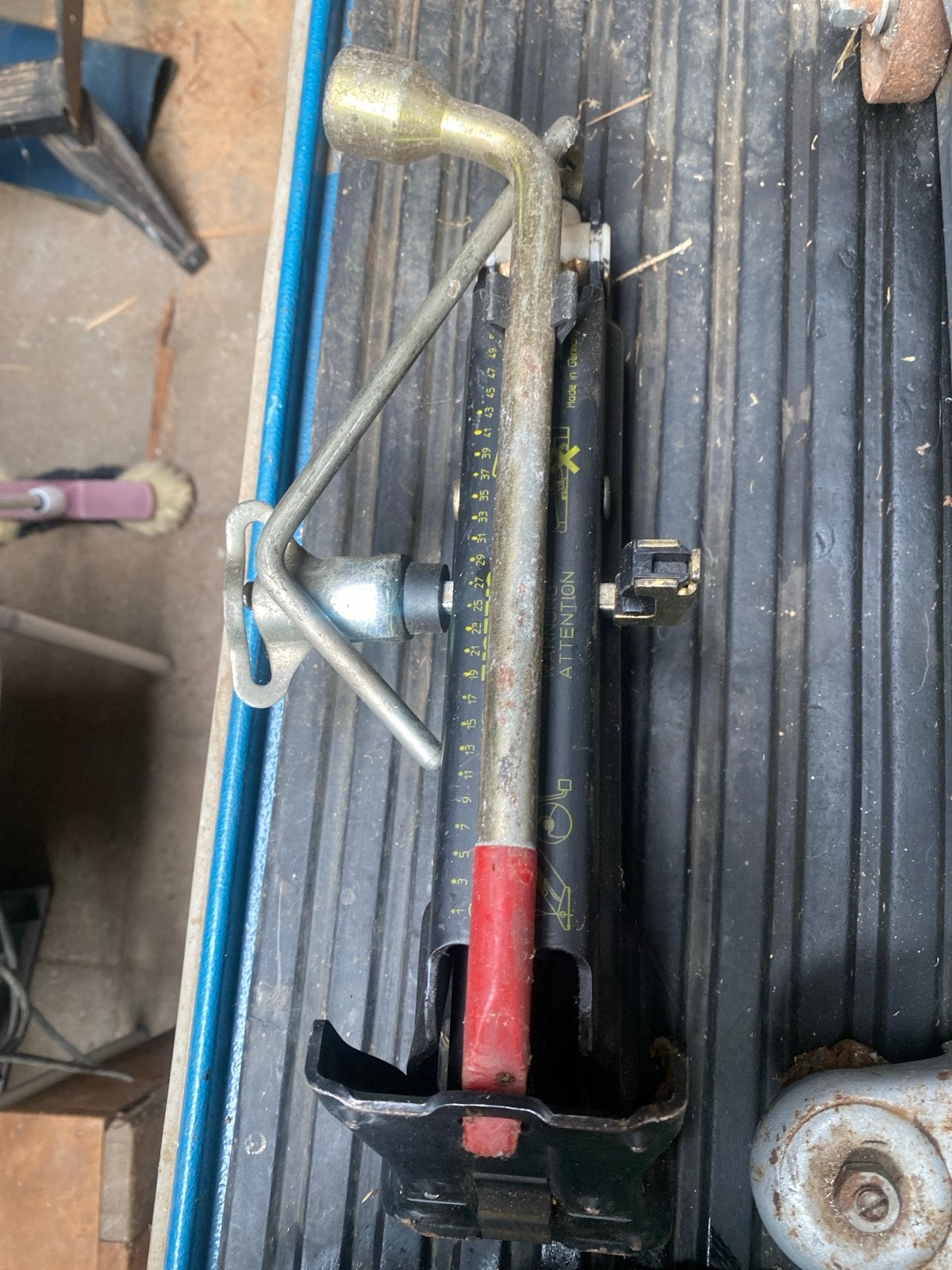 Volvo krik - Gebruikt maar in goede staat, Ophalen of Verzenden, Gebruikt, Mechanisch, Schaarkrik