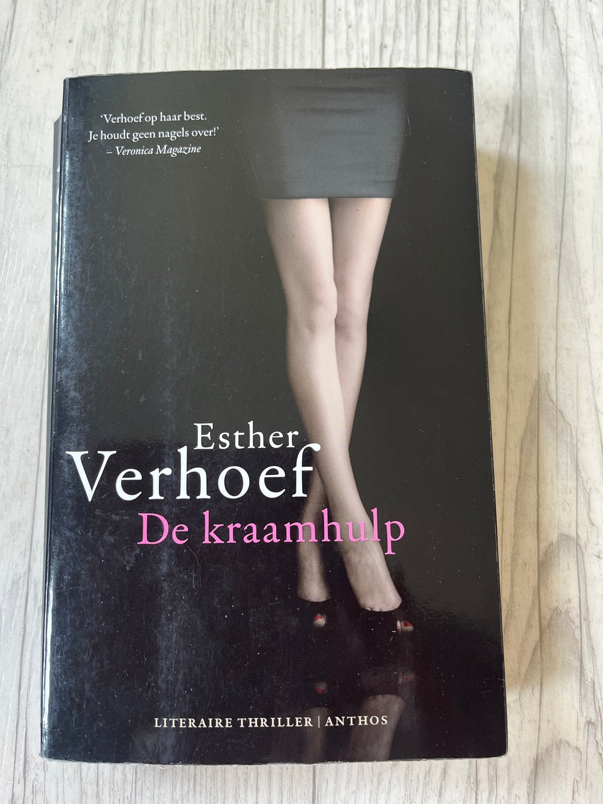 Esther Verhoef - De kraamhulp (Literaire thriller), Ophalen of Verzenden, Gelezen, Nederland