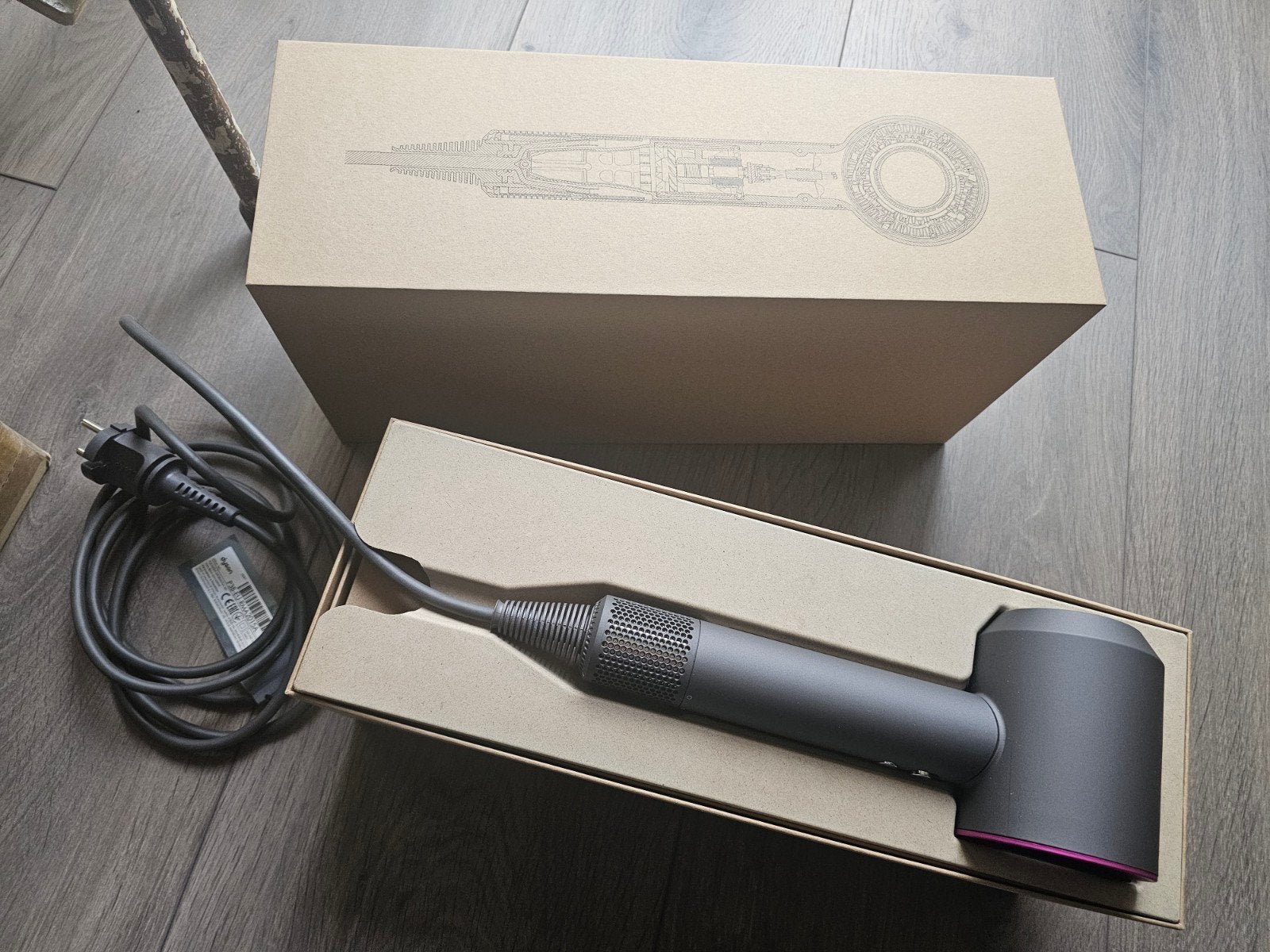 Dyson supersonic föhn, Ophalen of Verzenden, Nieuw, Föhn of Haardroger