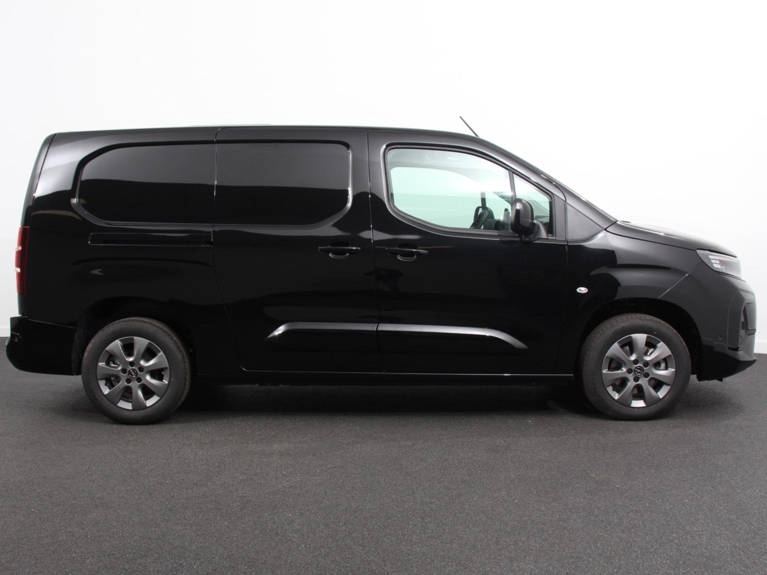 Opel Combo 1.5 BlueHDi 130 S&S L2 Automaat Apple Carplay / A, Stof, 4 cilinders, Zwart, 1000 kg
