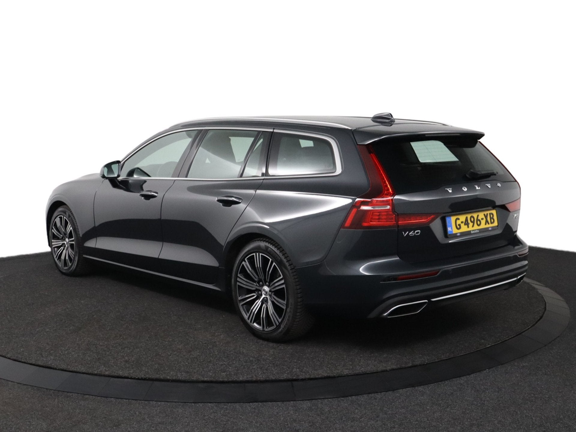 Volvo V60 2.0 T5 Inscription | trekhaak | All Season | Keuri, 15 km/l, Euro 6, 4 cilinders, Leder