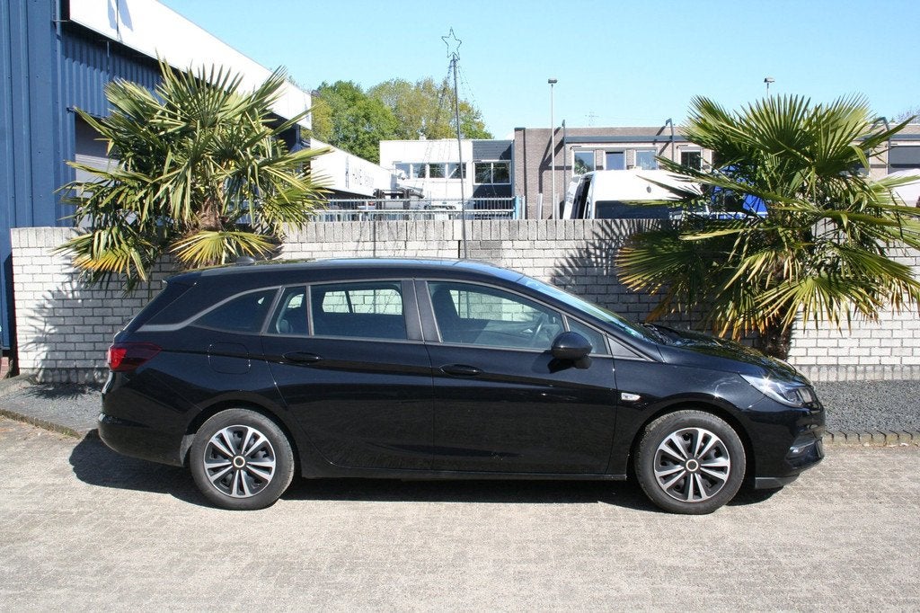 Opel Astra Sports Tourer 1.2 Business Edition, Voorwielaandrijving, Stof, Gebruikt, Euro 6