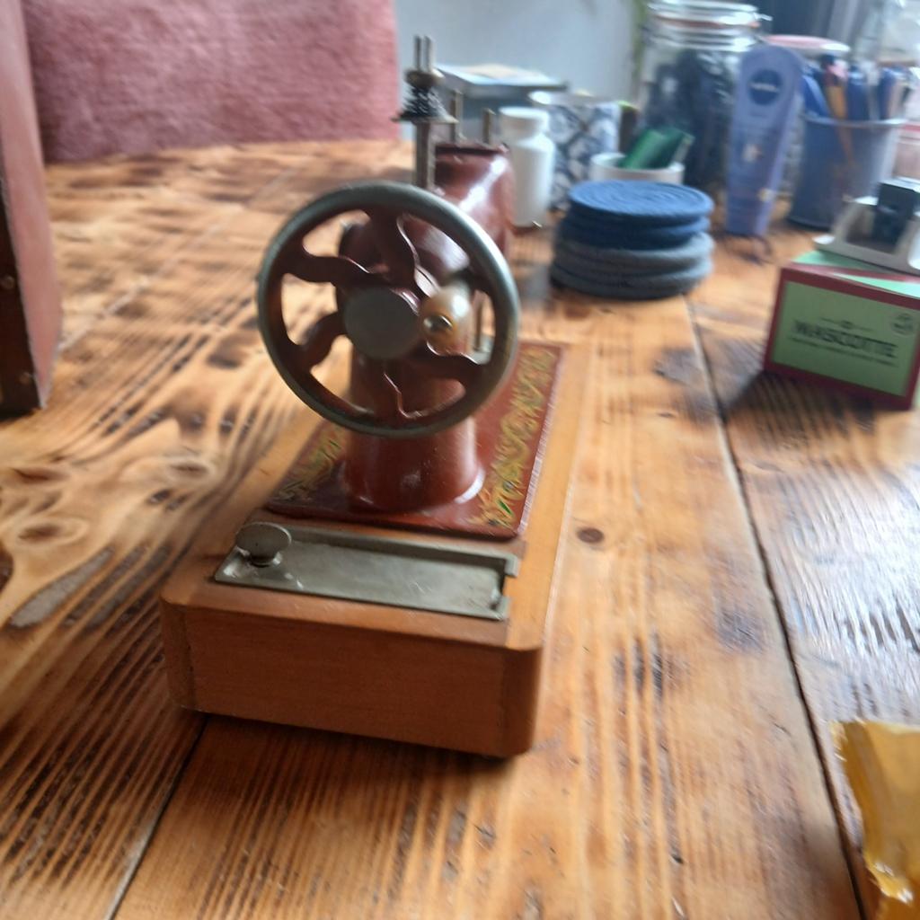 Vintage Orsha kinder-naaimachine voor poppenkleertjes, Ophalen of Verzenden