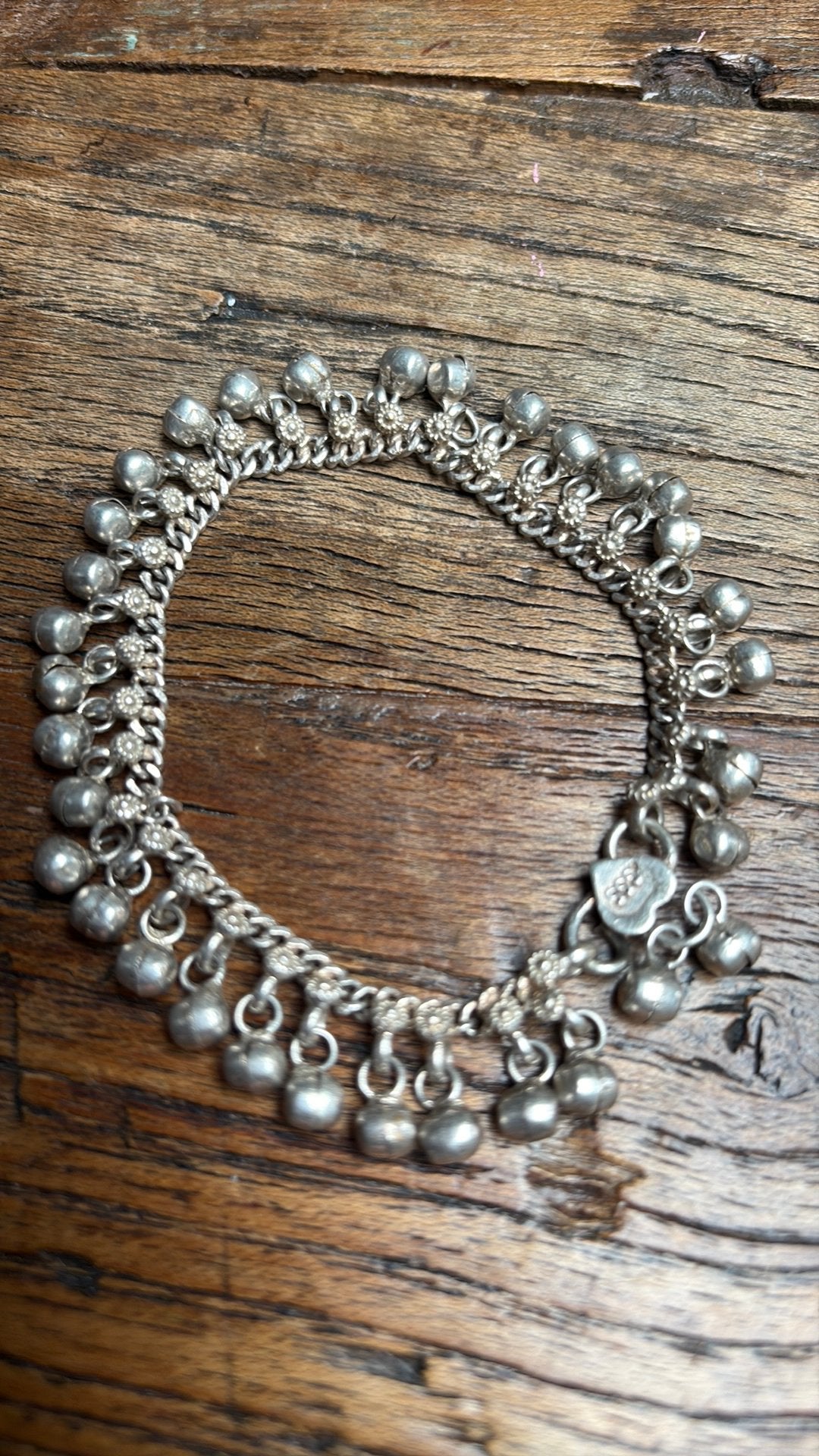 Vintage zilveren armbandje boohoo style met bellentjes, Gebruikt, Ophalen of Verzenden, Met bedels of kralen, Zilver