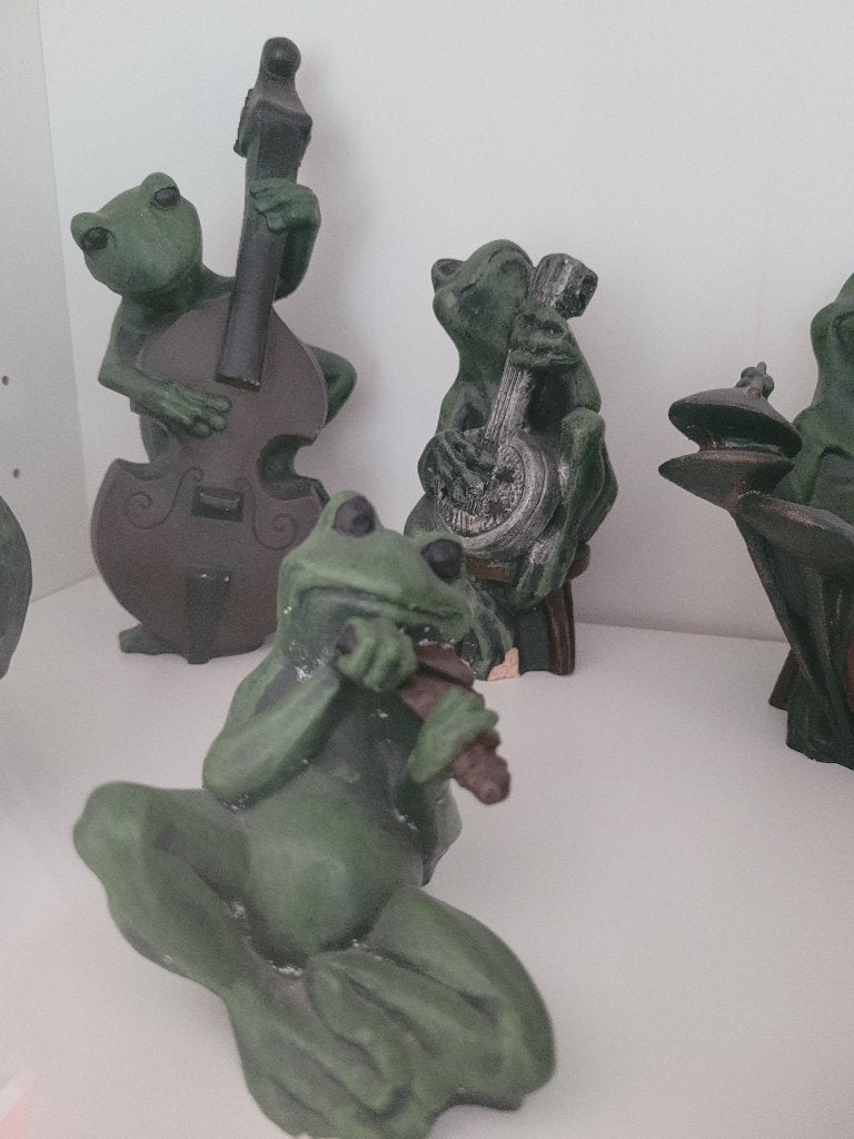 Oeteldonk kikkerorkest beeldjes, Ophalen of Verzenden, Zo goed als nieuw, Dier