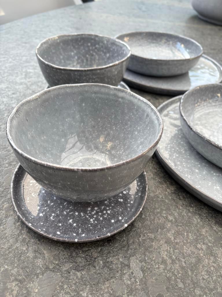 Servies set Loods 5 - Grijs gespikkeld - 2 personen, Huis en Inrichting, Keuken | Servies, Ophalen, Keramiek, Zo goed als nieuw