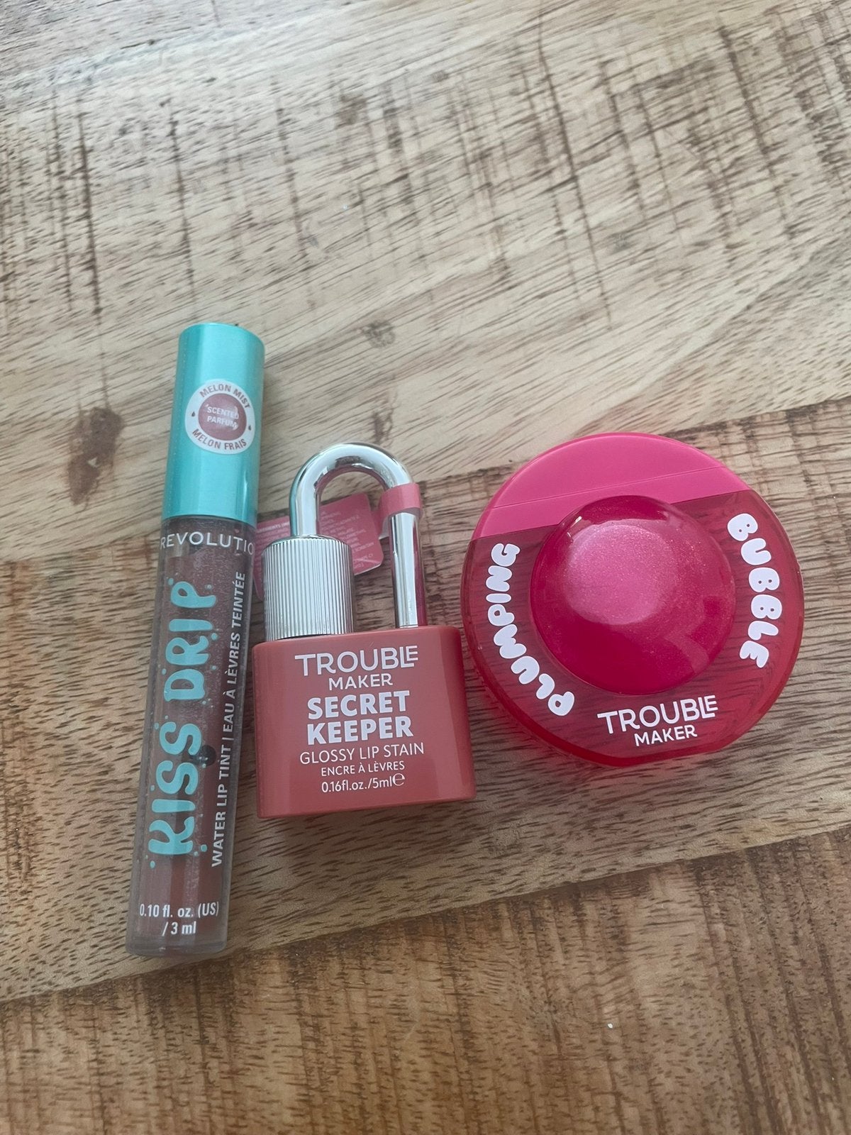 Make up Trouble Maker & Revolution lip producten, Sieraden, Tassen en Uiterlijk, Nieuw, Ophalen of Verzenden, Make-up, Overige kleuren