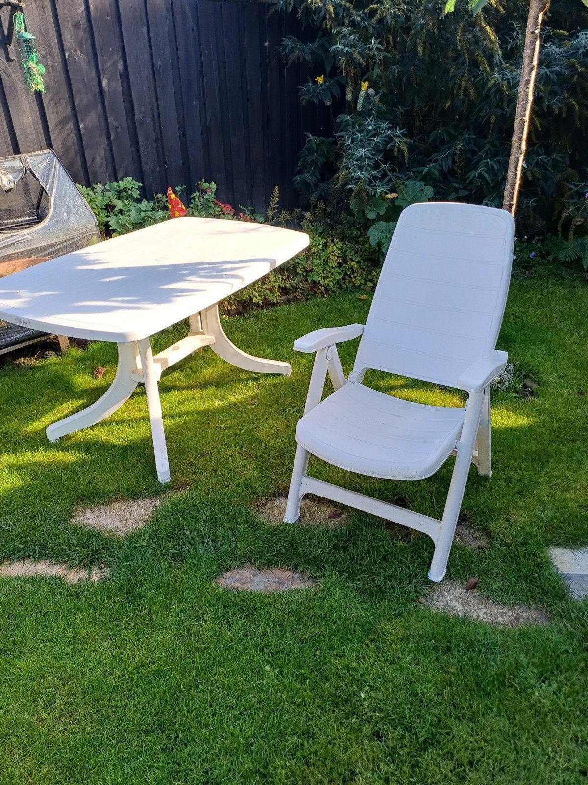 gratis 4 tuinstoelen met kussens en tafel, Ophalen, 4 zitplaatsen, Kunststof, Gebruikt