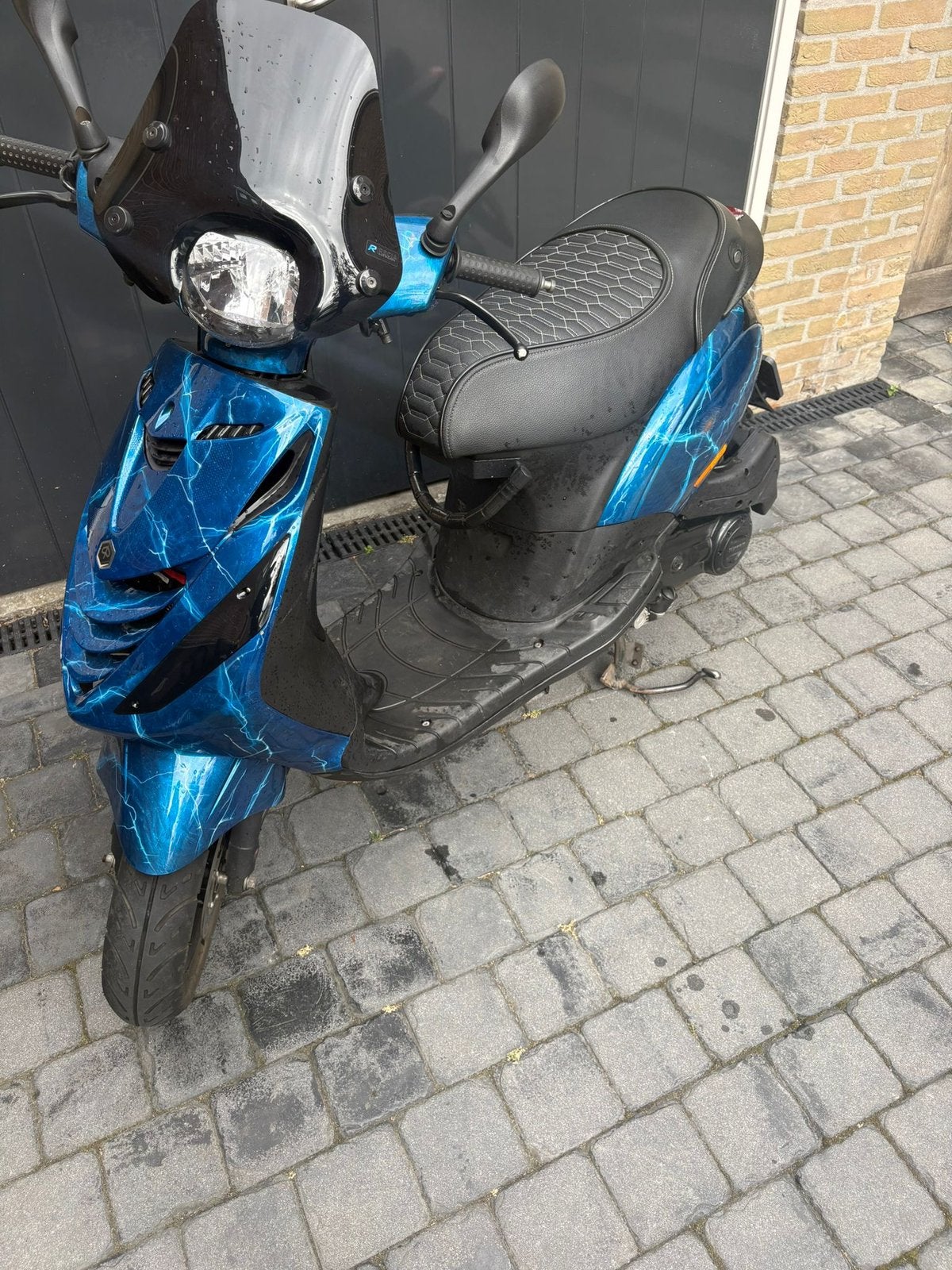 Piaggio zip  brom full options, Fietsen en Brommers, Scooters | Piaggio, Ophalen, Benzine, Zip