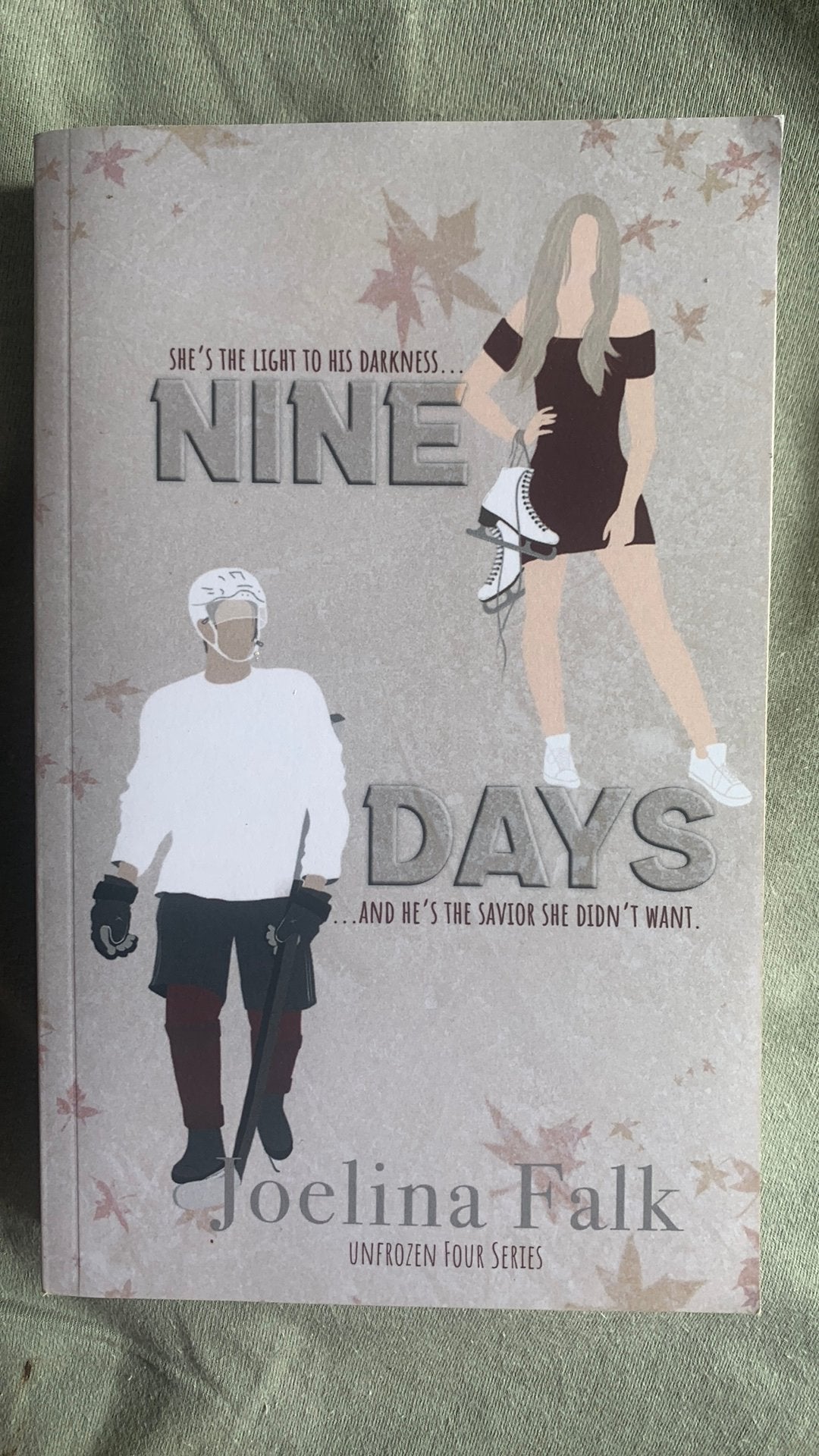 Nine Days, Boeken, Mode, Ophalen of Verzenden, Zo goed als nieuw, Mode algemeen