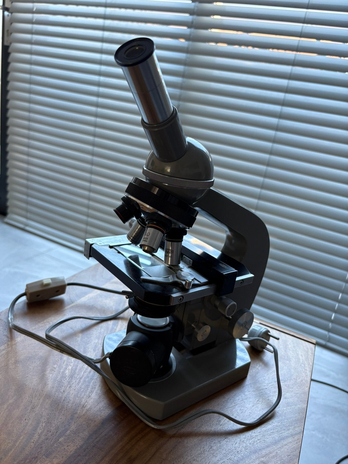 Vintage Olympus Tokyo microscoop – Model E, Ophalen of Verzenden, Zo goed als nieuw, Minder dan 400x