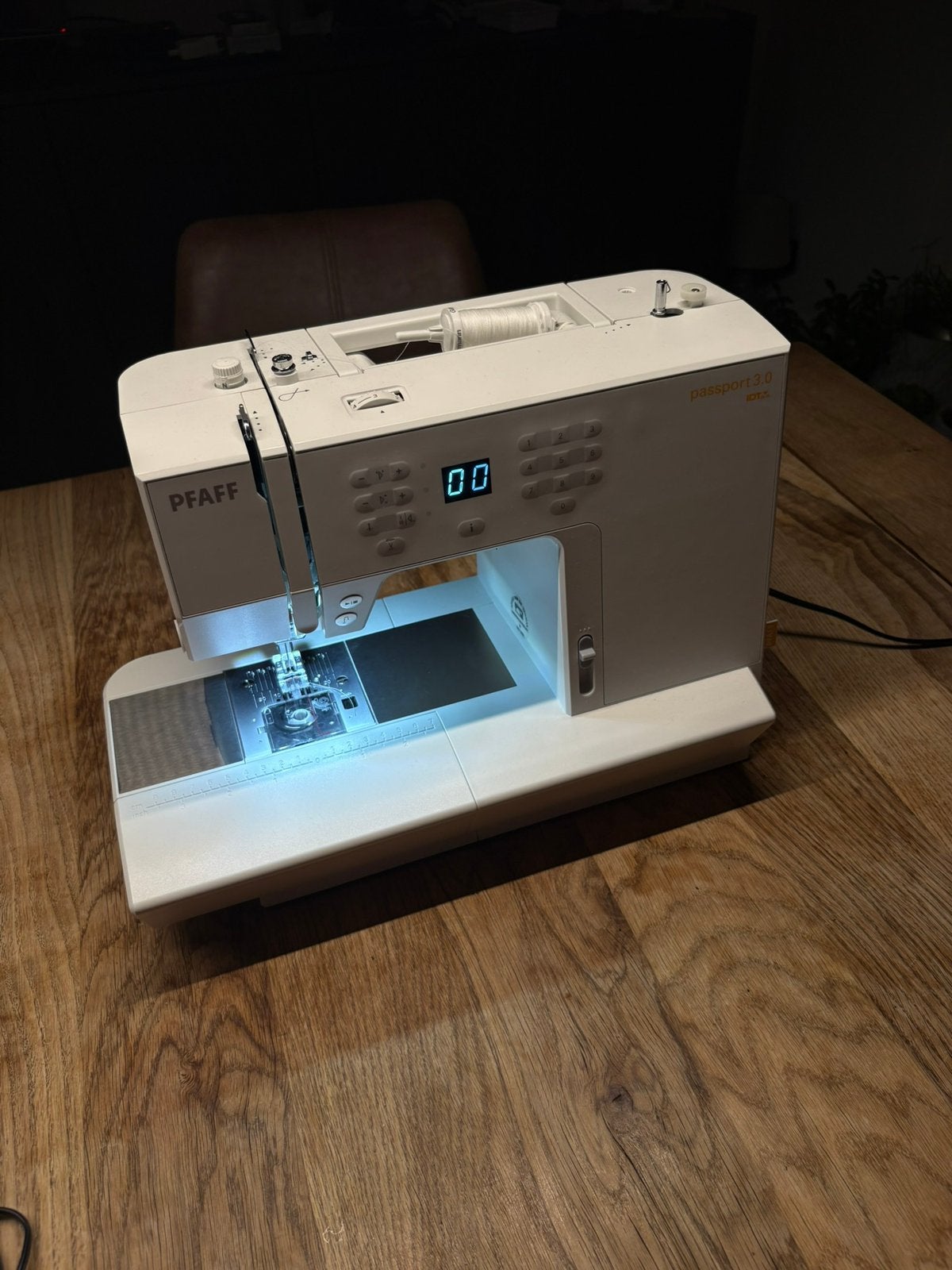 Pfaff Passport 3.0 naaimachine – zo goed als nieuw, Ophalen