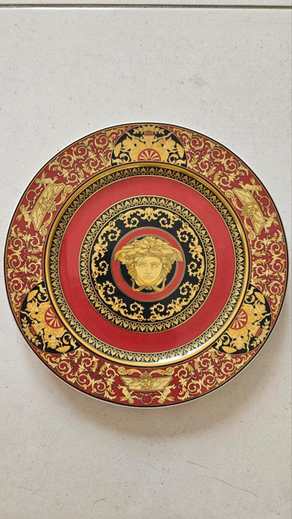 Rosenthal Versace Medusa Rosso Sierbord - 30 cm, Antiek en Kunst, Antiek | Porselein, Ophalen of Verzenden