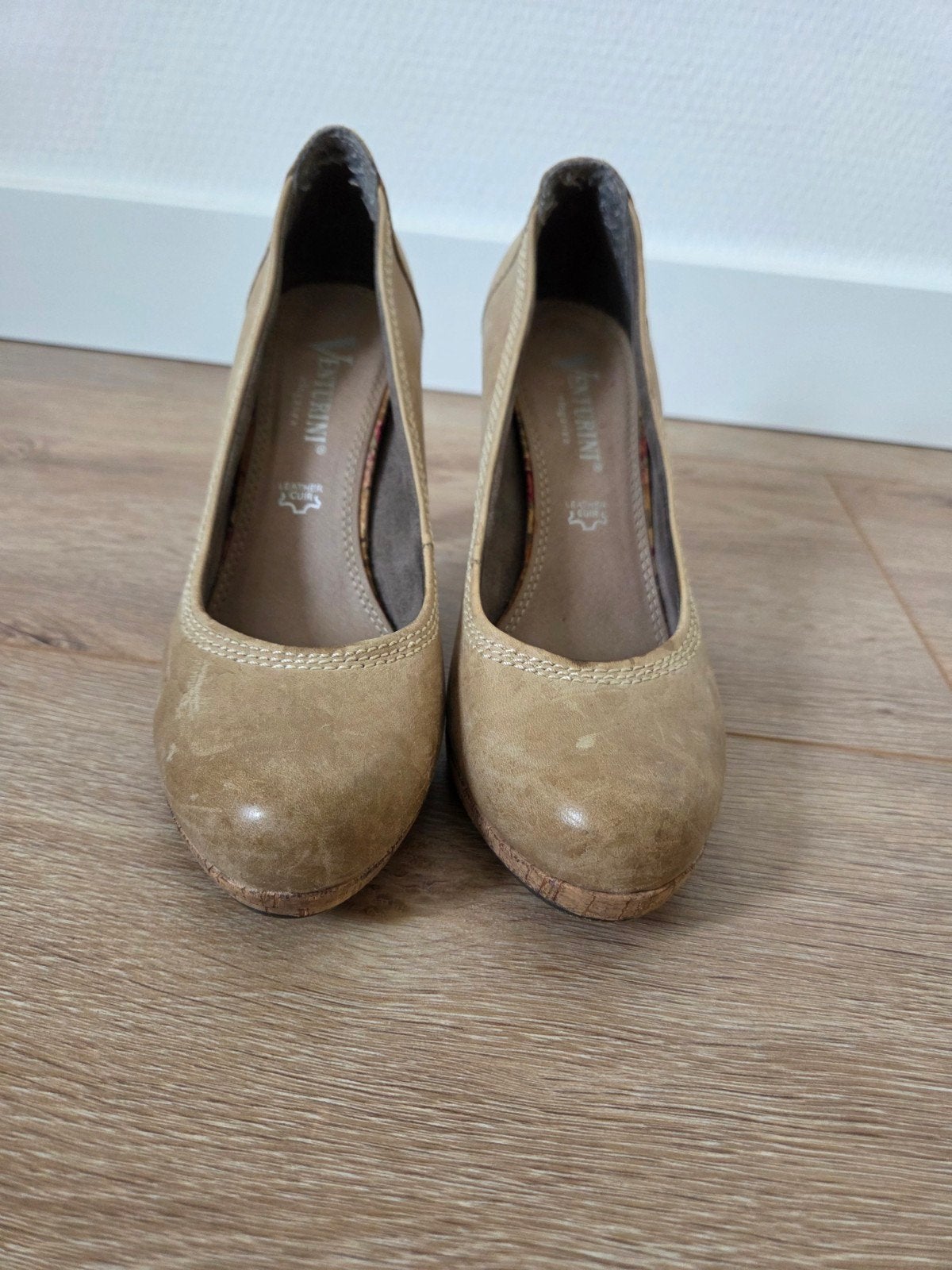 Venturini Eleganza Pumps - Maat 39, Pumps, Beige, Ophalen of Verzenden, Gedragen