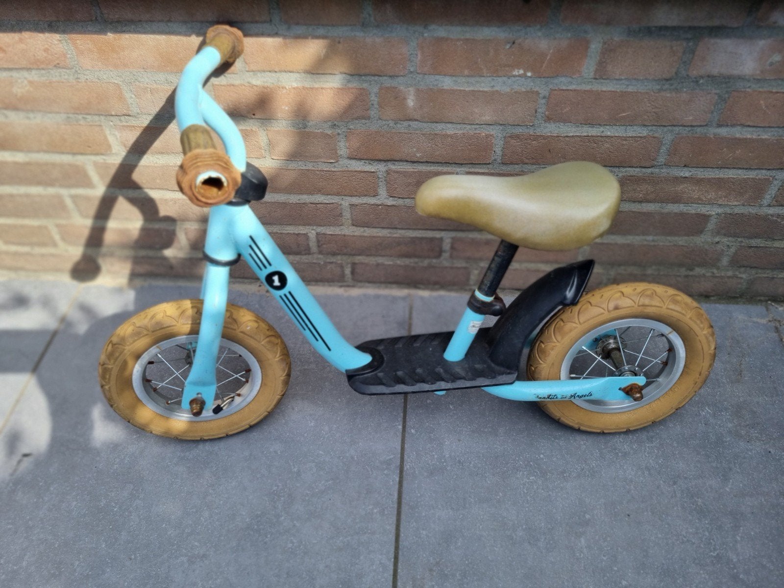 Bandits and Angels Loopfiets 10 inch - Blauw, Kinderen en Baby's, Speelgoed | Buiten | Voertuigen en Loopfietsen, Ophalen, Gebruikt
