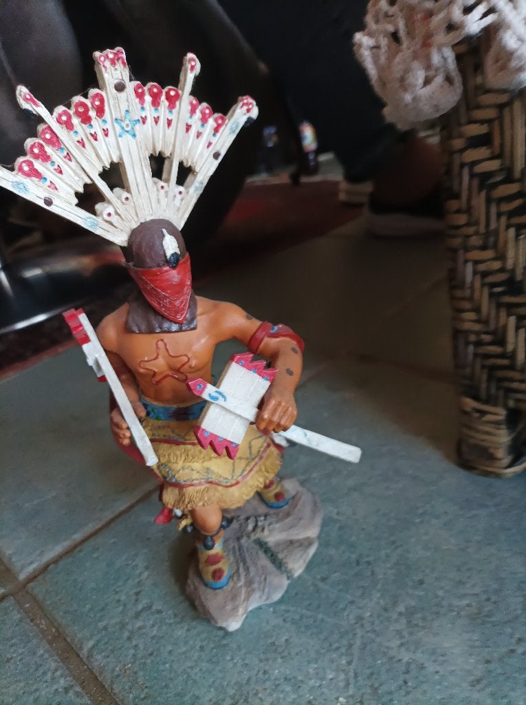 Een  massieve indiaan 28 centimeter voor € 10,00, Verzamelen, Ophalen of Verzenden, Nieuw, Fantasy