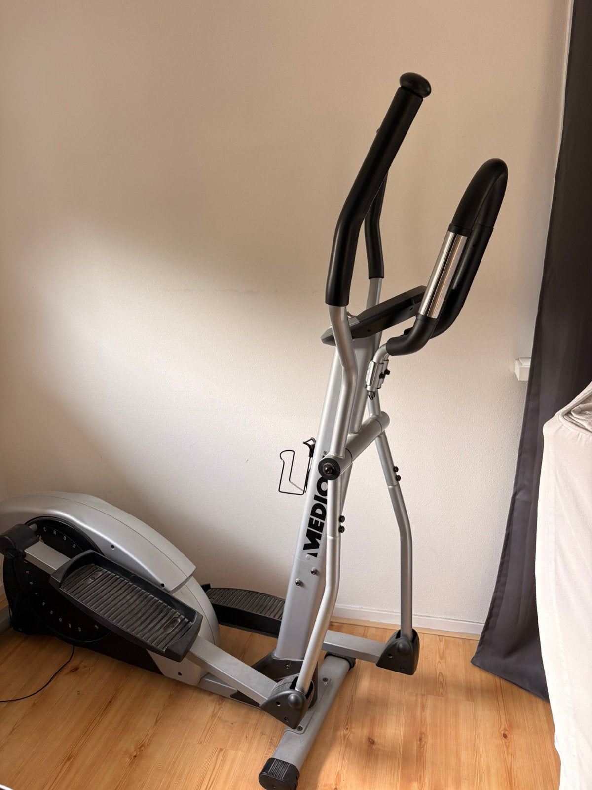 Medion crosstrainer, Sport en Fitness, Ophalen, Gebruikt, Crosstrainer