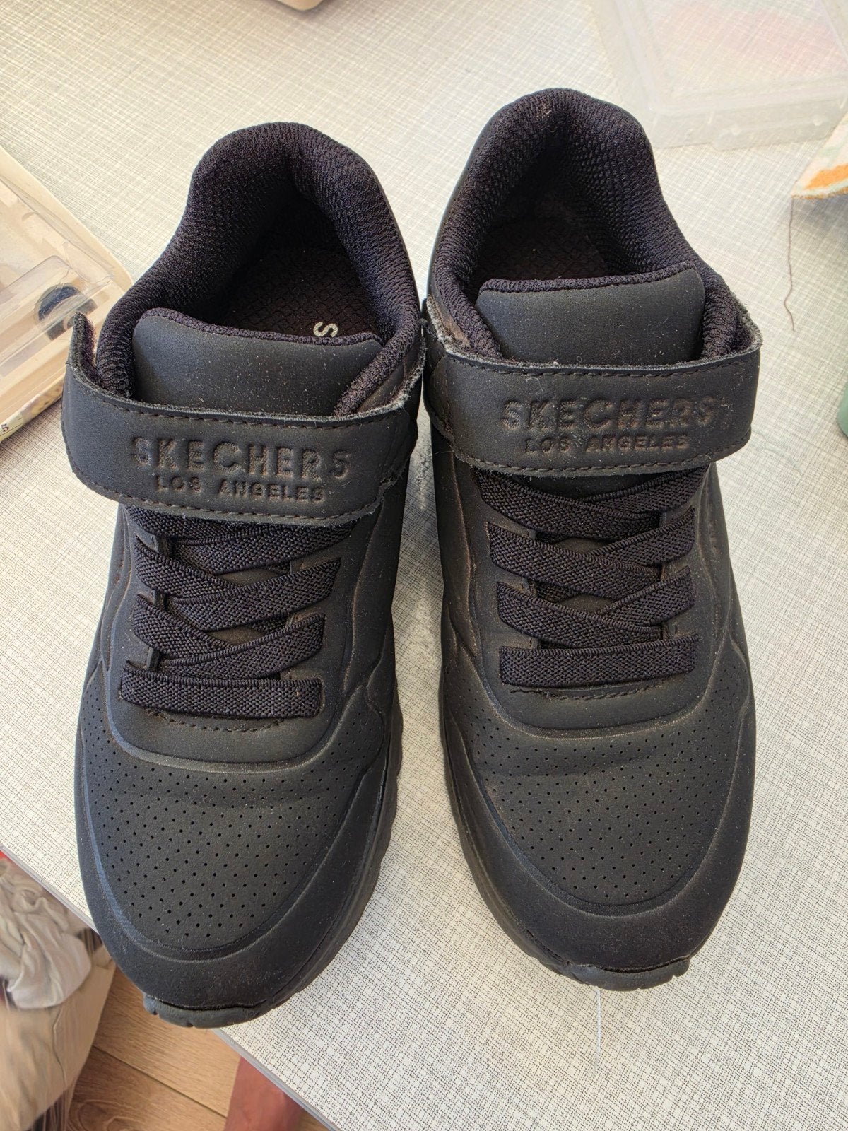 Skechers schoenen maat 31 - Zwart, Kinderen en Baby's, Jongen of Meisje, Schoenen, Zo goed als nieuw, Skechers