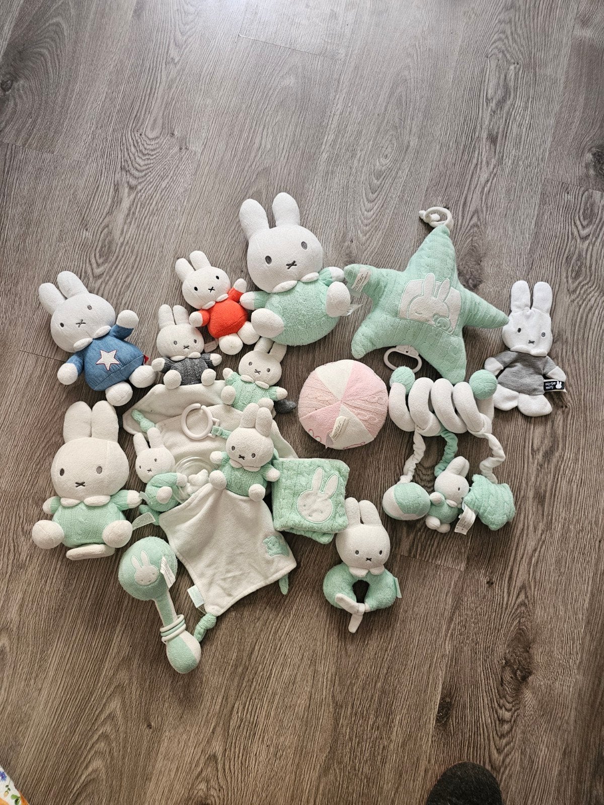 Grote Nijntje knuffelcollectie - Diverse knuffels/speeltjes, Overige merken, Konijn, Nijntje, Ophalen of Verzenden