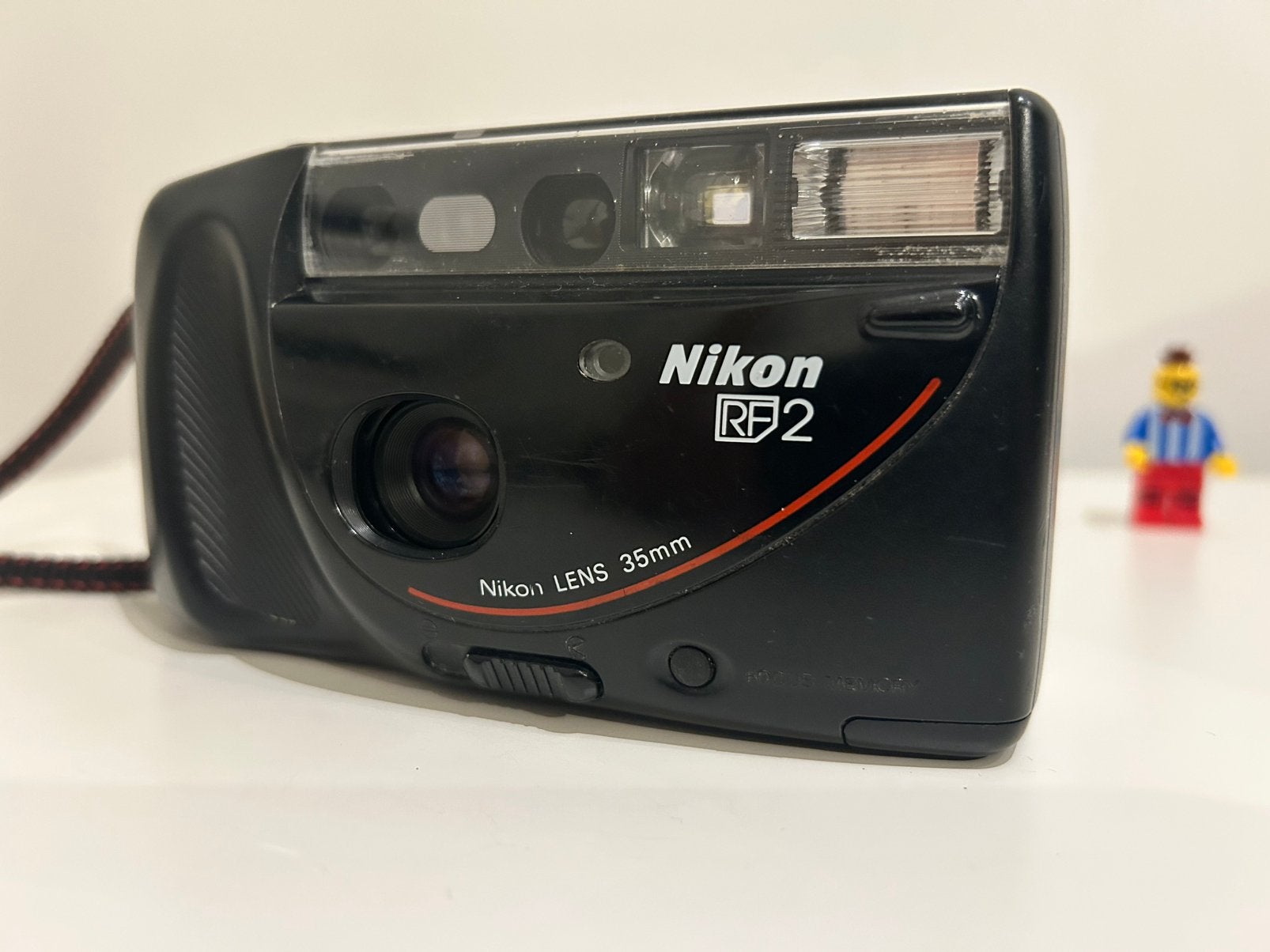 Nikon RF2 analoge compactcamera – 35mm met flitser, Ophalen of Verzenden, Gebruikt, Compact, Nikon