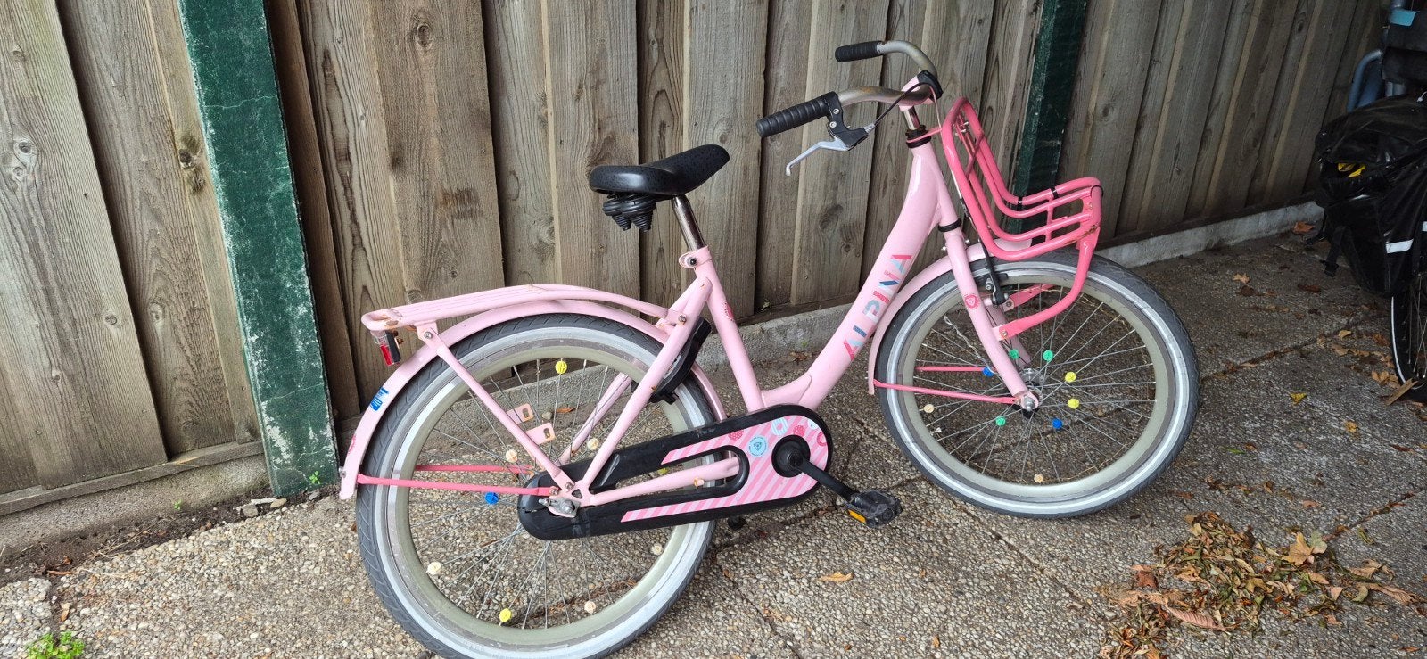 Roze Alpina kinderfiets, Fietsen en Brommers, Ophalen, Velgrem, Alpina, Handrem