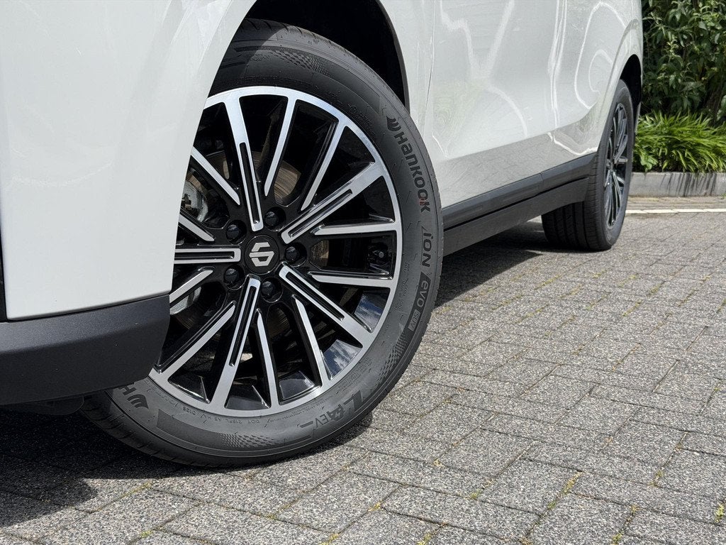 Leapmotor B10 Design Hybrid EV 18.8 kWh 218PK Automaat Navig, 12 maanden, Achterwielaandrijving, 4 cilinders, Hybride Elektrisch/Benzine