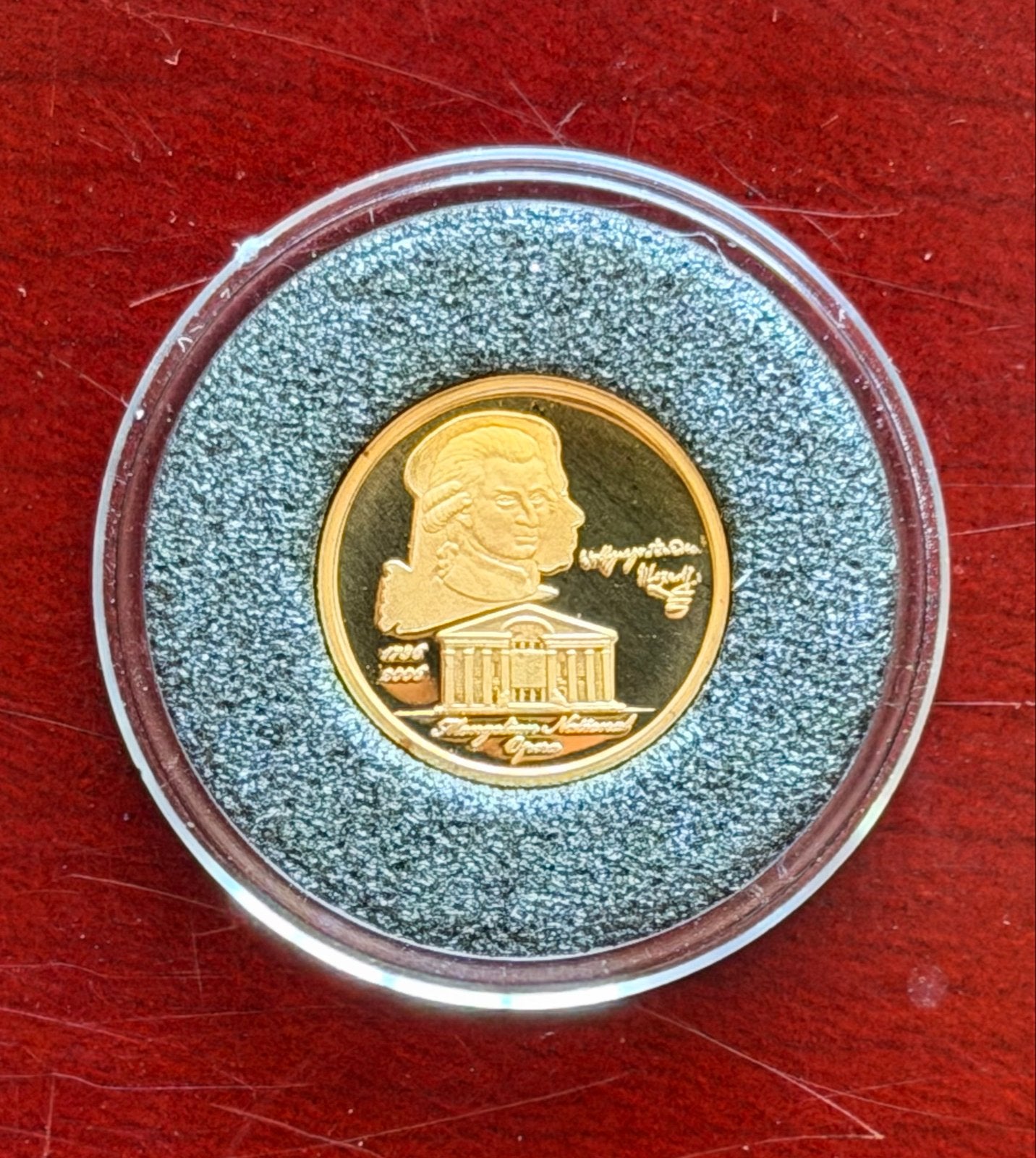 Zeldzame Gouden Mozart Munt 2006 - Mongolië .999 Goud, Postzegels en Munten, Munten | Azië, Ophalen of Verzenden, Oost-Azië, Losse munt
