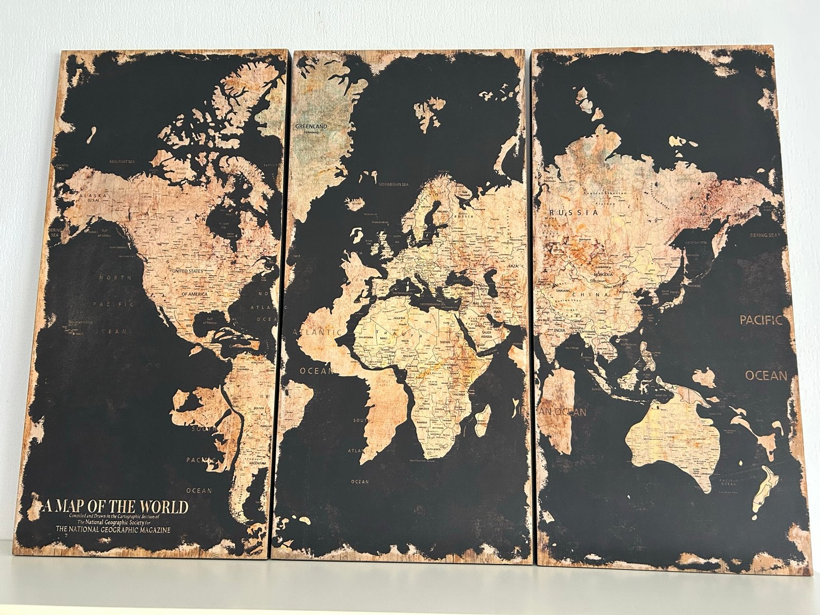 Wanddecoratie Wereldkaart - 3 houten panelen, Ophalen, Gebruikt, 114 cm, Wandbord of Wandpaneel