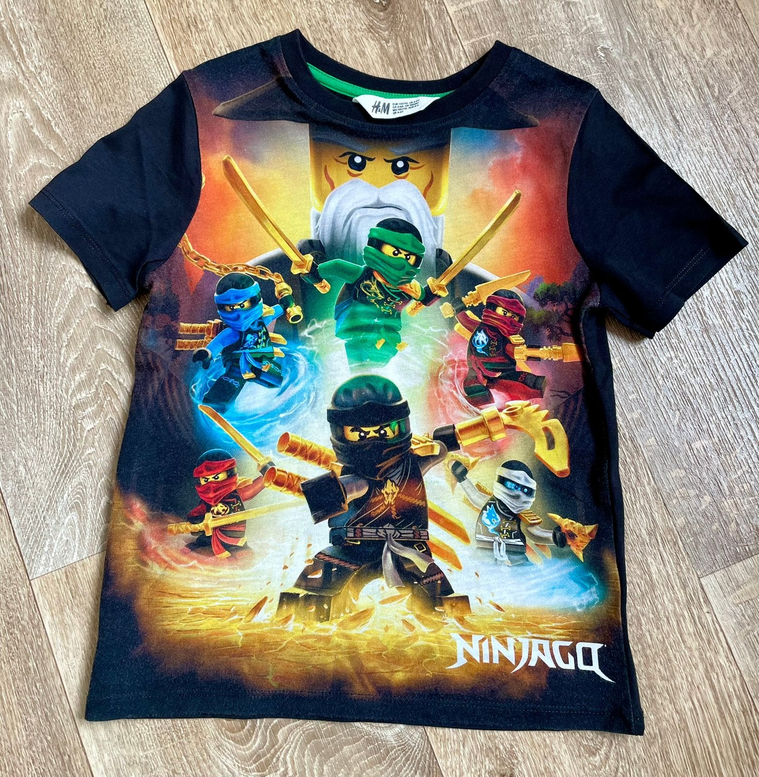 TE KOOP: leuk t-shirt van Lego Ninjago maat 110/116 ZGAN, Ophalen of Verzenden, Zo goed als nieuw, Jongen, Shirt of Longsleeve