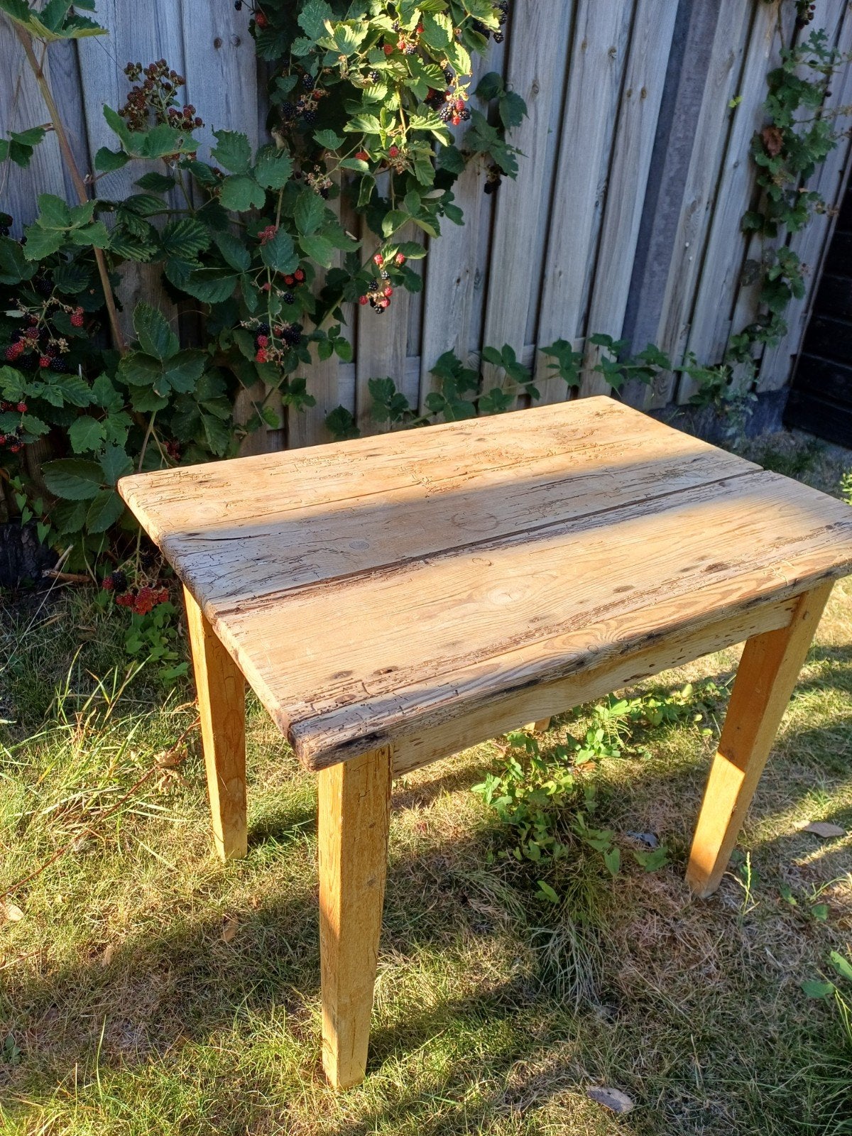 Oud brocante tafeltje, Huis en Inrichting, Tafels | Sidetables, Ophalen, 50 tot 100 cm, 25 tot 50 cm, Rechthoekig