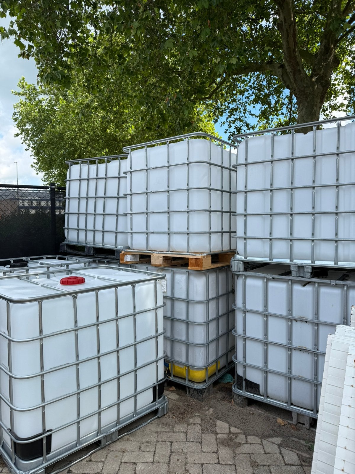 Ibc 1000 L, 150 liter of meer, Ophalen, Zo goed als nieuw