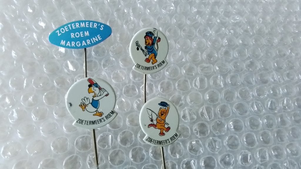 4 verschillende speldjes zoetermeers roem margarine, Ophalen of Verzenden, Zo goed als nieuw, Overige onderwerpen