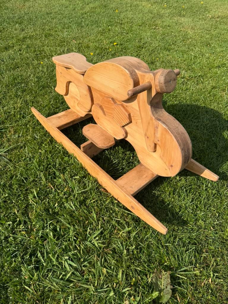 Hobbelmotor / hobbelpaard houten hobbelmotor, Ophalen, Gebruikt