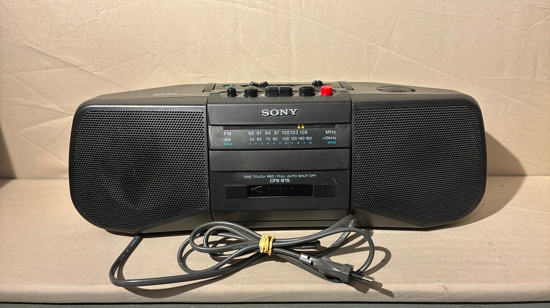 Vintage / retro Sony CFS-B15 radio cassette-corder Boombox, Ophalen of Verzenden, Zo goed als nieuw, Radio