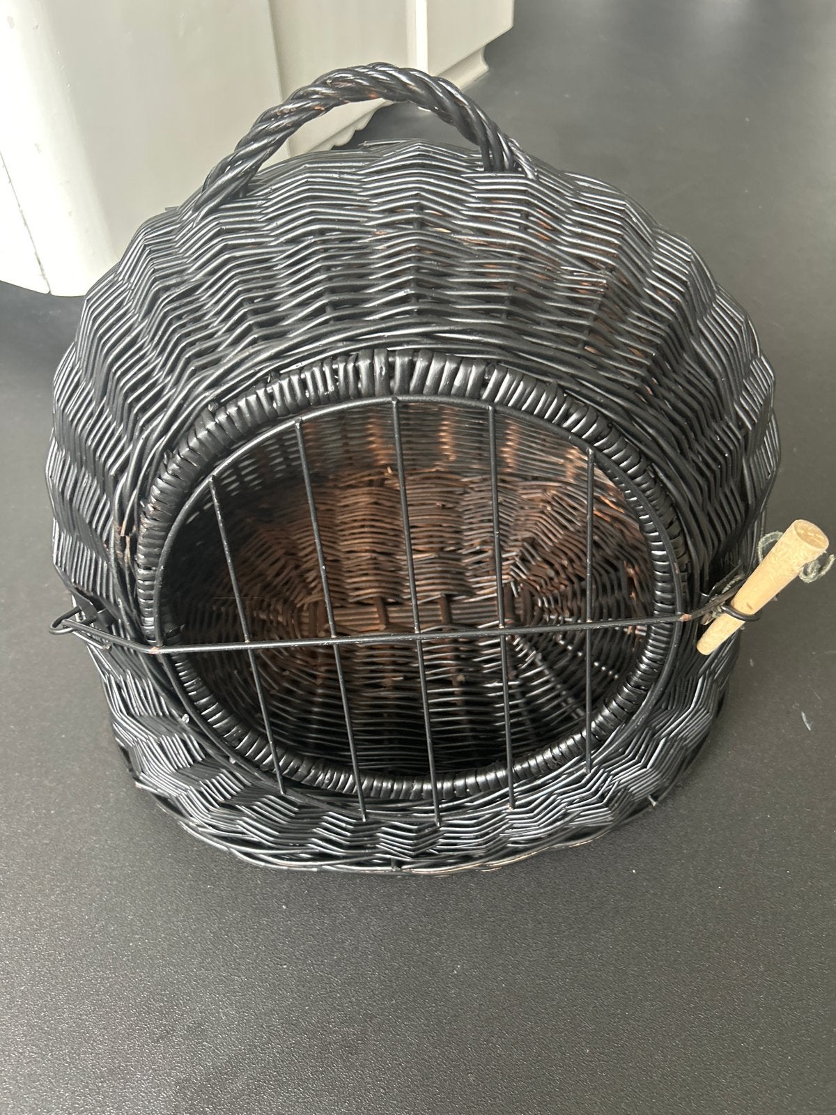 Te koop mooie mand om kleine dieren in mee te nemen, Ophalen, Gebruikt