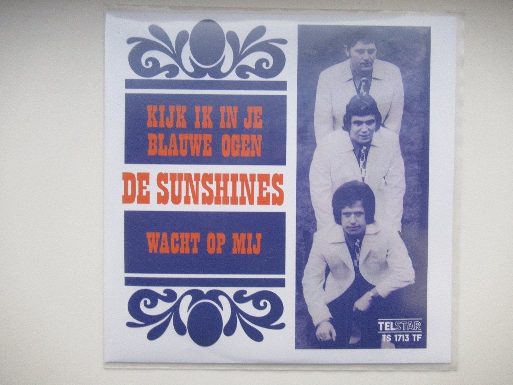 DE SUNSHINES # KIJK IK IN JE BLAUWE OGEN / WACHT OP MIJ., 7 inch, Ophalen of Verzenden, Fotohoes, Levenslied of Smartlap