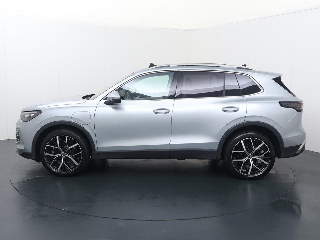 Volkswagen Tiguan 1.5 eHybrid Elegance | 204 PK | SoH 99% |, Auto's, Volkswagen, 12 maanden, Stof, 150 min, Plug-in hybride